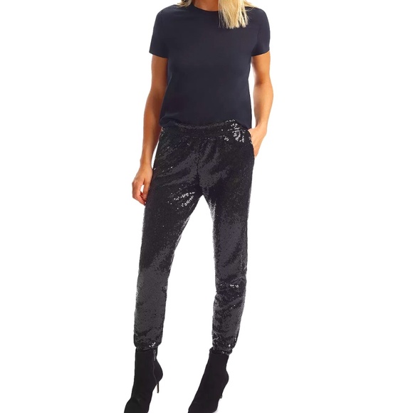 NWOT Commando Women's Sequin Jogger Pants in Black- SZ. Large - Picture 1 of 12